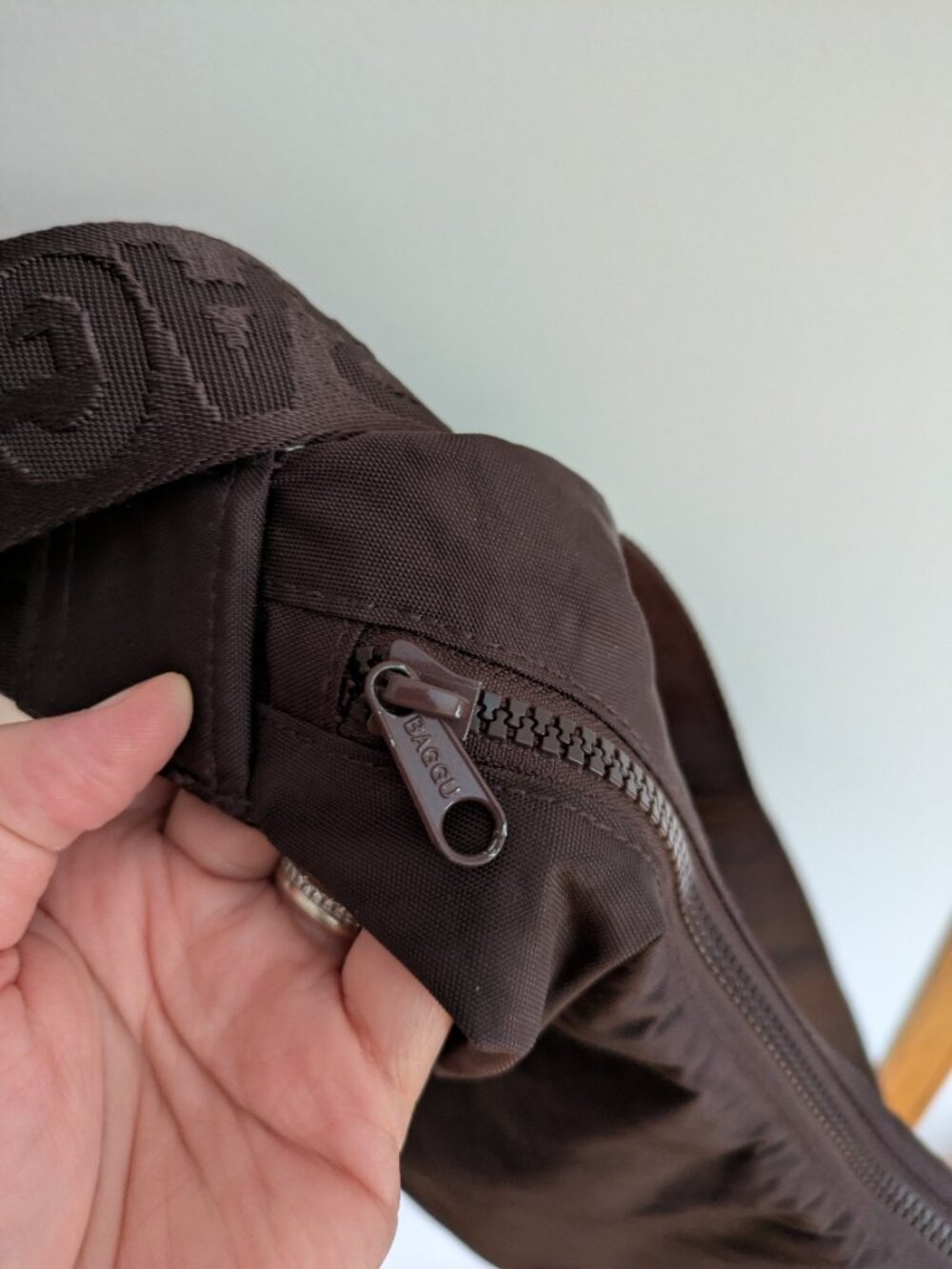 Baggu Medium Crescent Chocolate Plum - Please read description - Picture 4 of 8